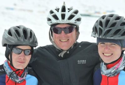 Stuart Williams Cycling on the  tour with redspokes